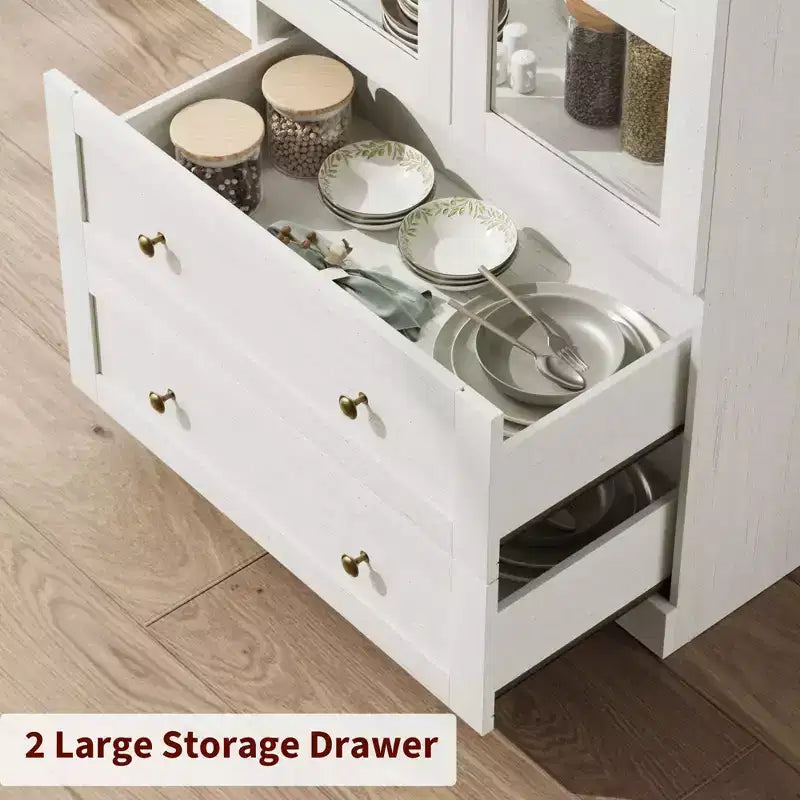 Armoire de cuisine avec garde-manger cintrée