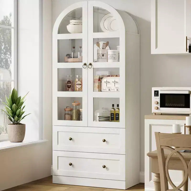 Armoire de cuisine avec garde-manger cintrée
