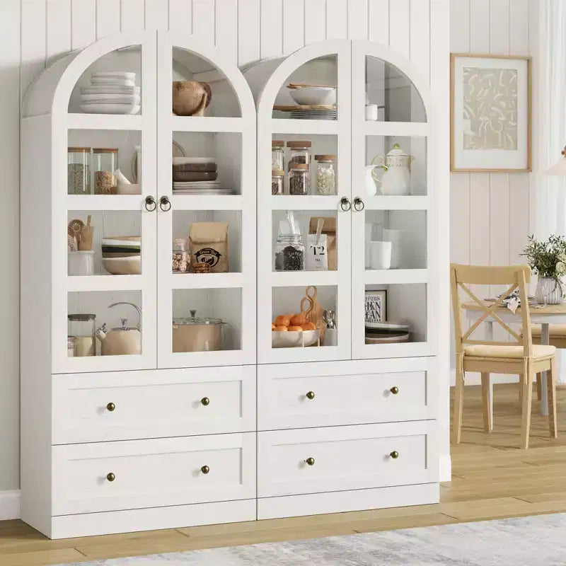 Armoire de cuisine avec garde-manger cintrée