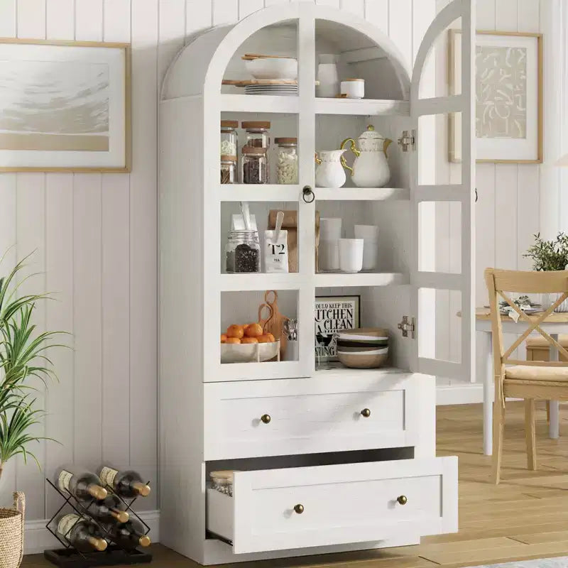 Armoire de cuisine avec garde-manger cintrée