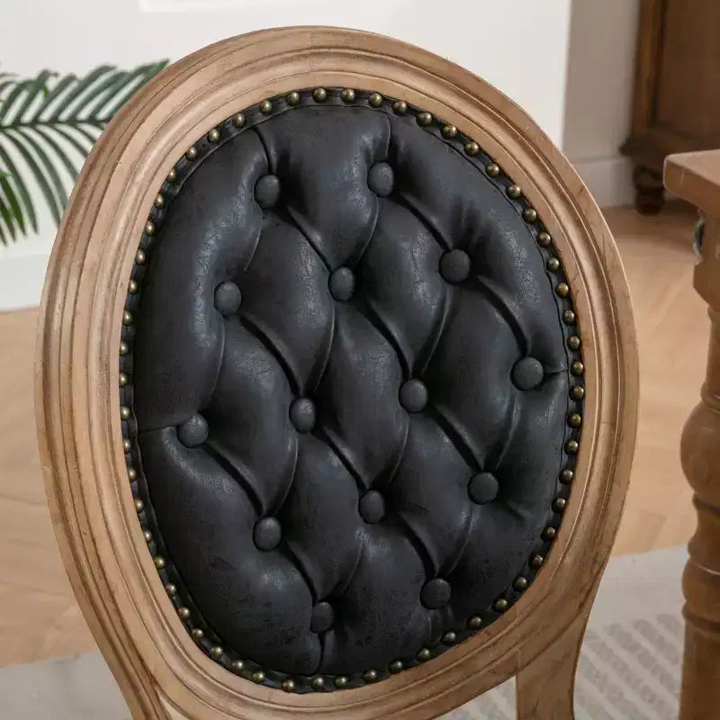 Chaises de salle à manger capitonnées de style français