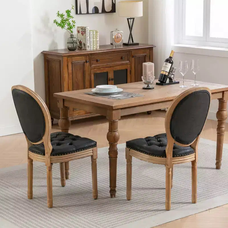 Chaises de salle à manger capitonnées de style français