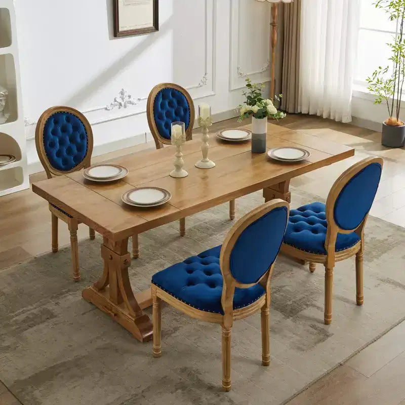Chaises de salle à manger capitonnées de style français
