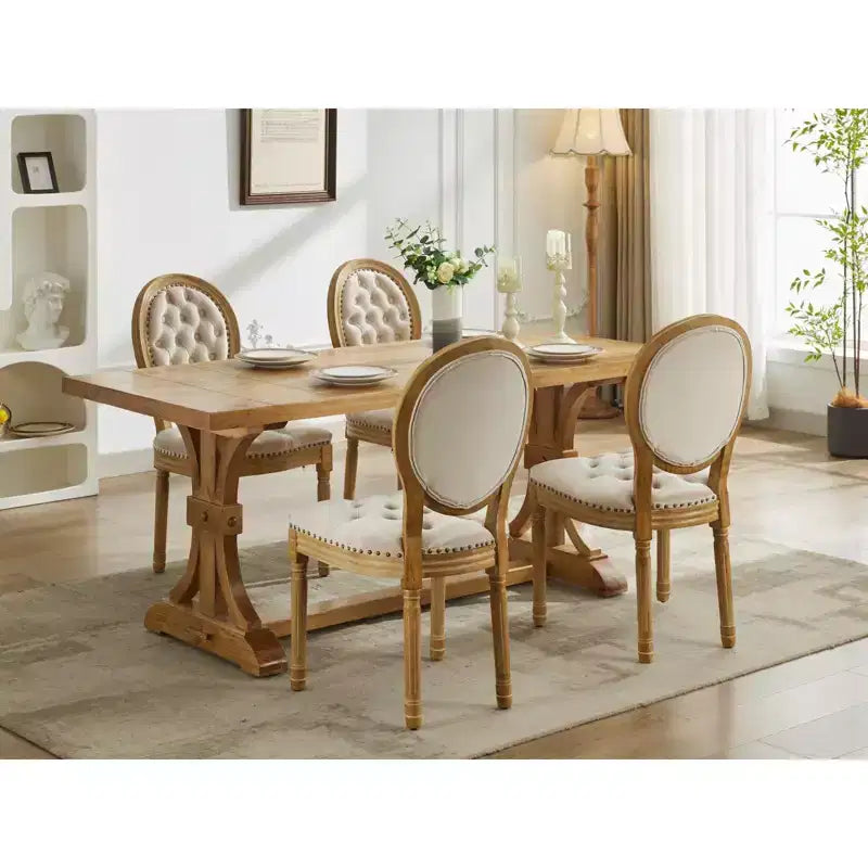 Chaises de salle à manger capitonnées de style français
