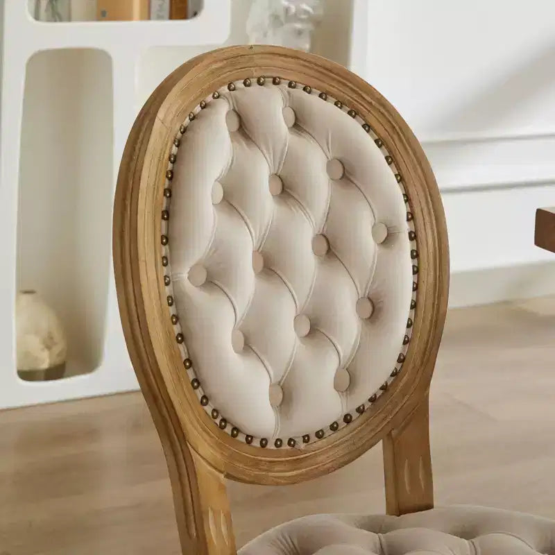 Chaises de salle à manger capitonnées de style français