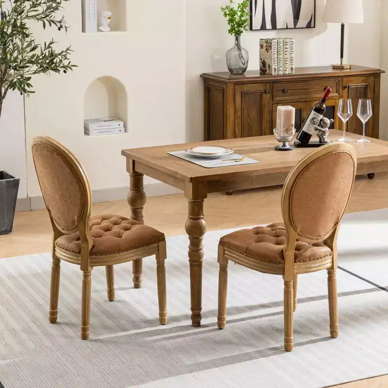 Chaises de salle à manger capitonnées de style français
