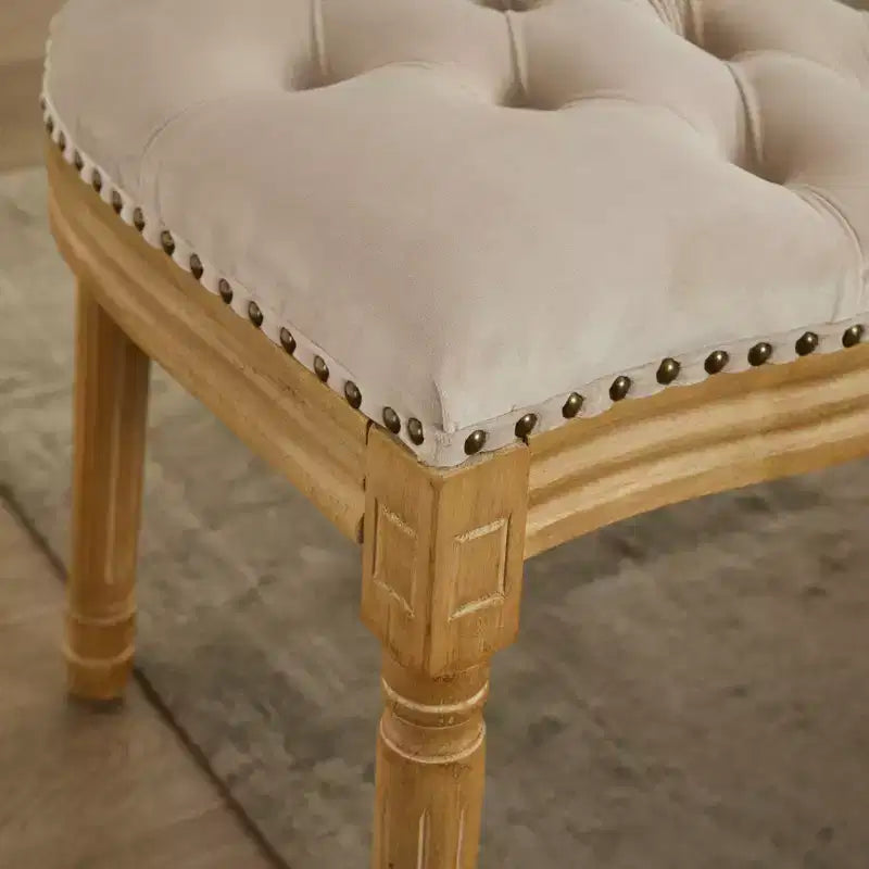 Chaises de salle à manger capitonnées de style français