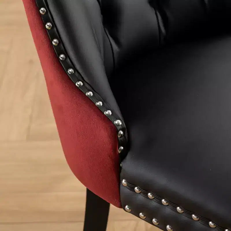 Chaises de salle à manger capitonnées et toniques