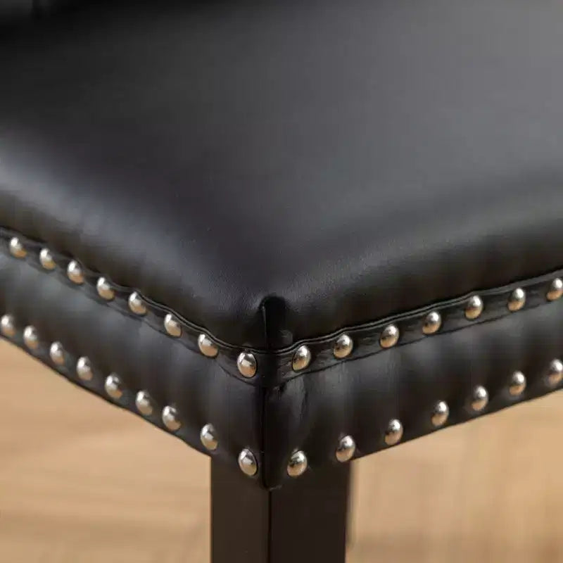 Chaises de salle à manger capitonnées et toniques
