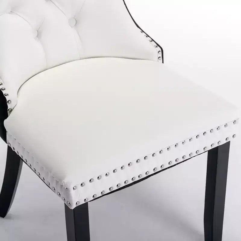 Chaises de salle à manger capitonnées et toniques