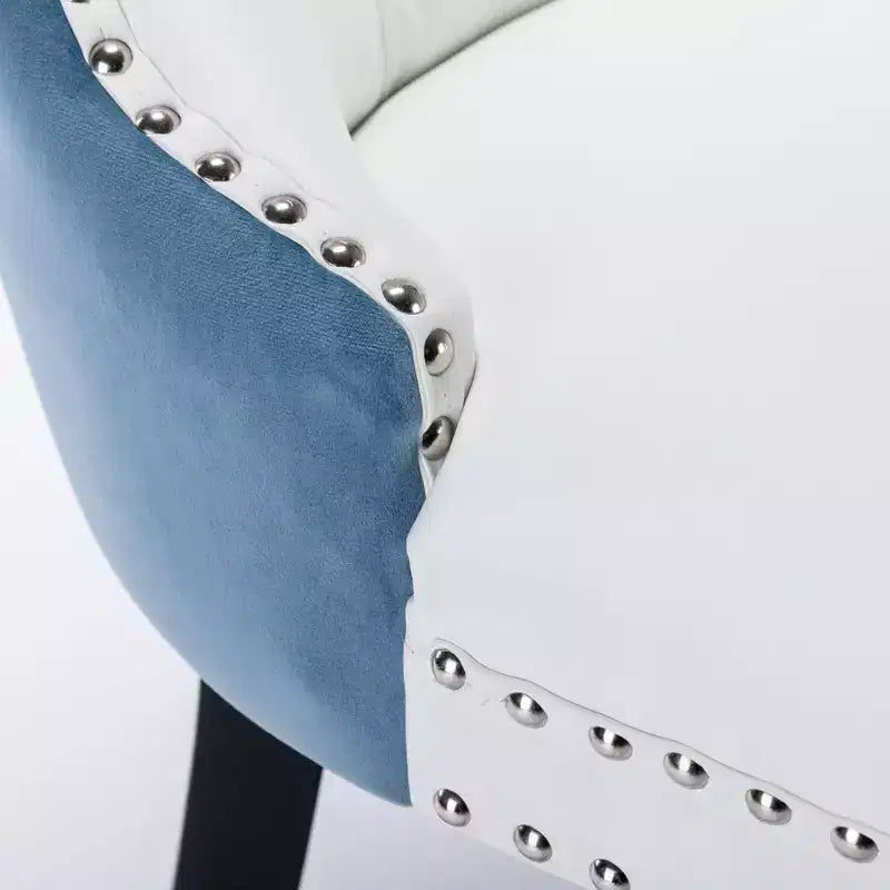 Chaises de salle à manger capitonnées et toniques