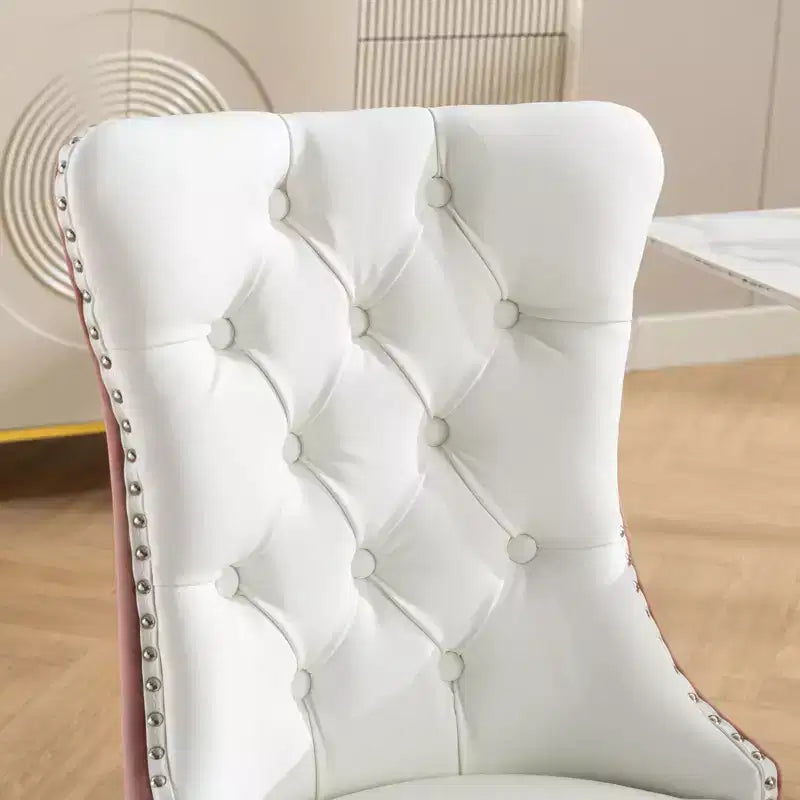 Chaises de salle à manger capitonnées et toniques