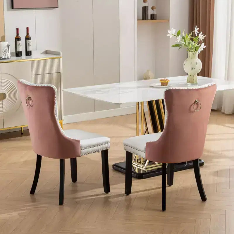 Chaises de salle à manger capitonnées et toniques