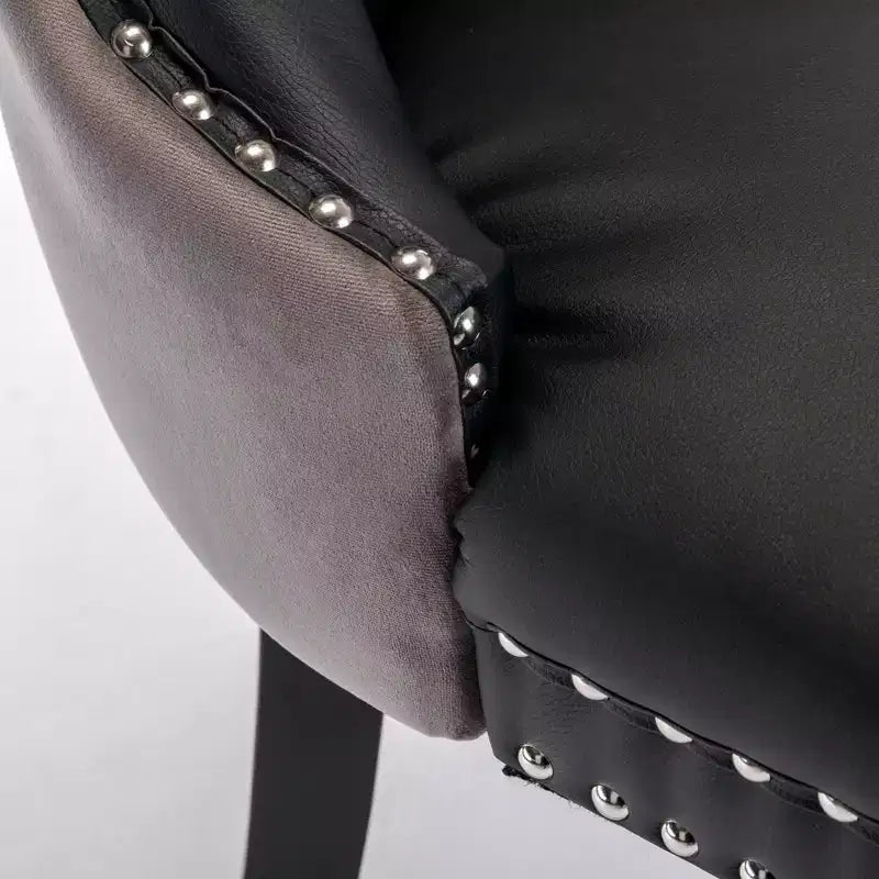 Chaises de salle à manger capitonnées et toniques