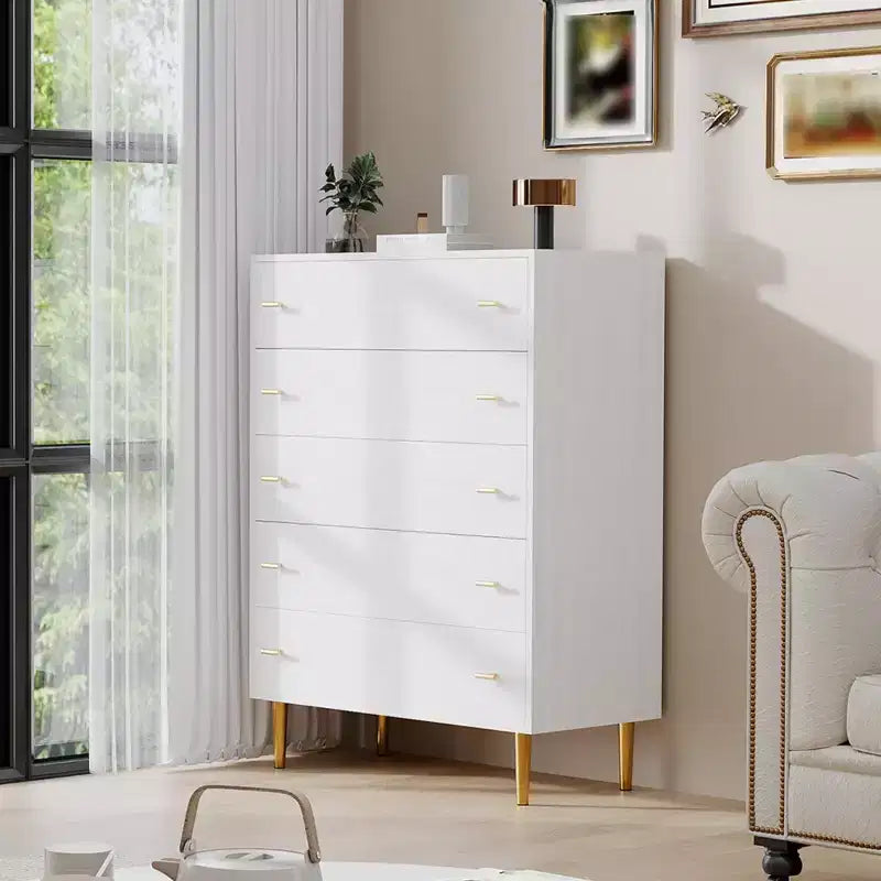 Commode à tiroirs avec poignées en barre